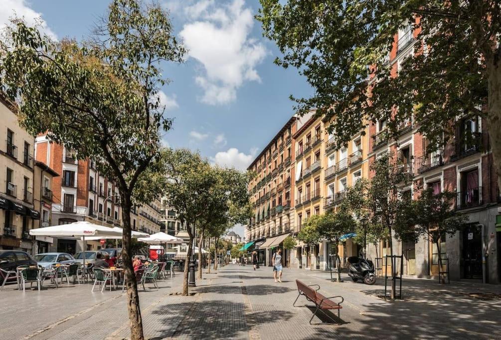 Estudio Lavapies Cerca De Anton Martin Madrid Bagian luar foto